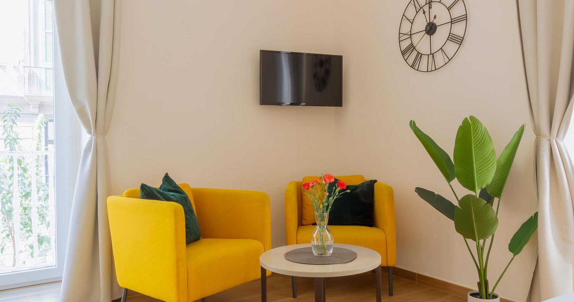 Musto Suites & Rooms Наполи Екстериор снимка