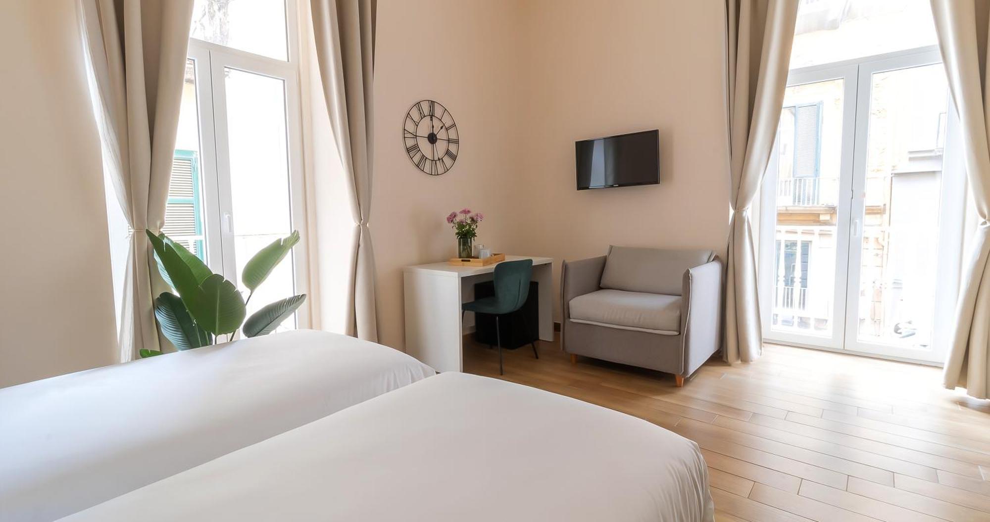 Musto Suites & Rooms Наполи Екстериор снимка